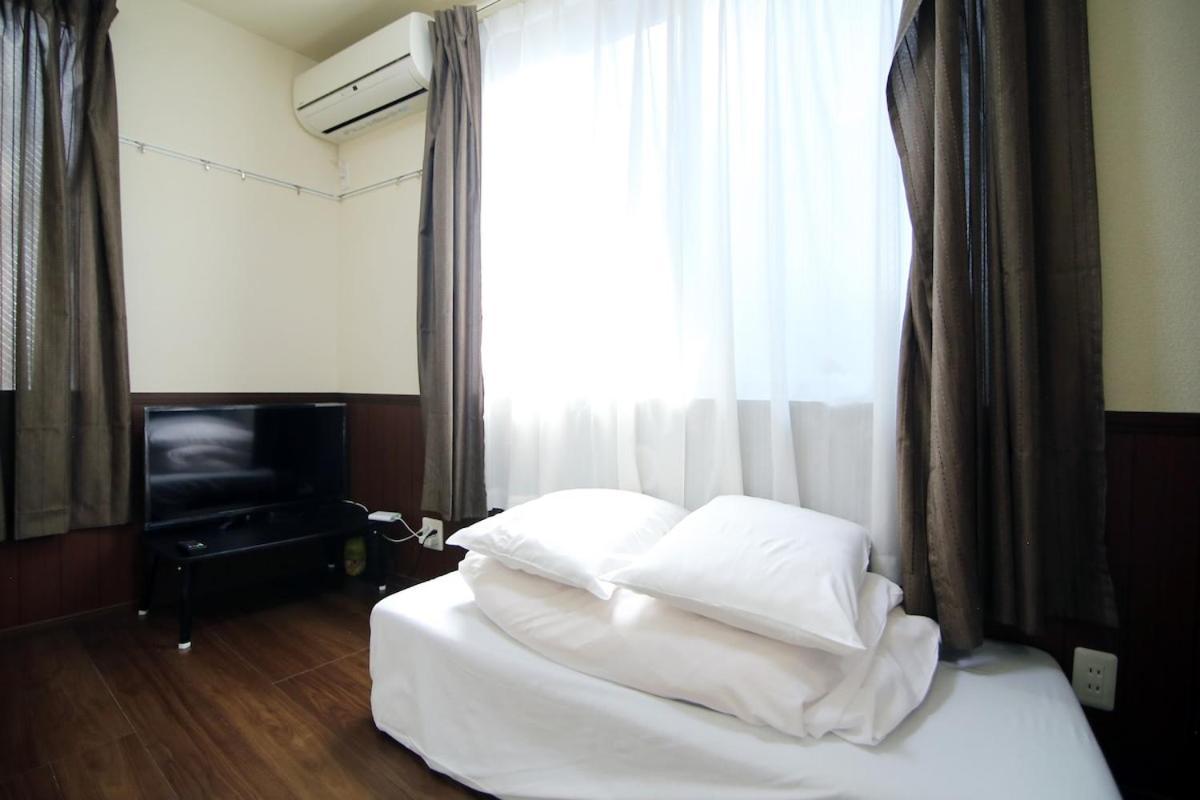 Shinjuku, Quiet Area, Close To Station, No Stairs, Room101 Apartment Tokyo