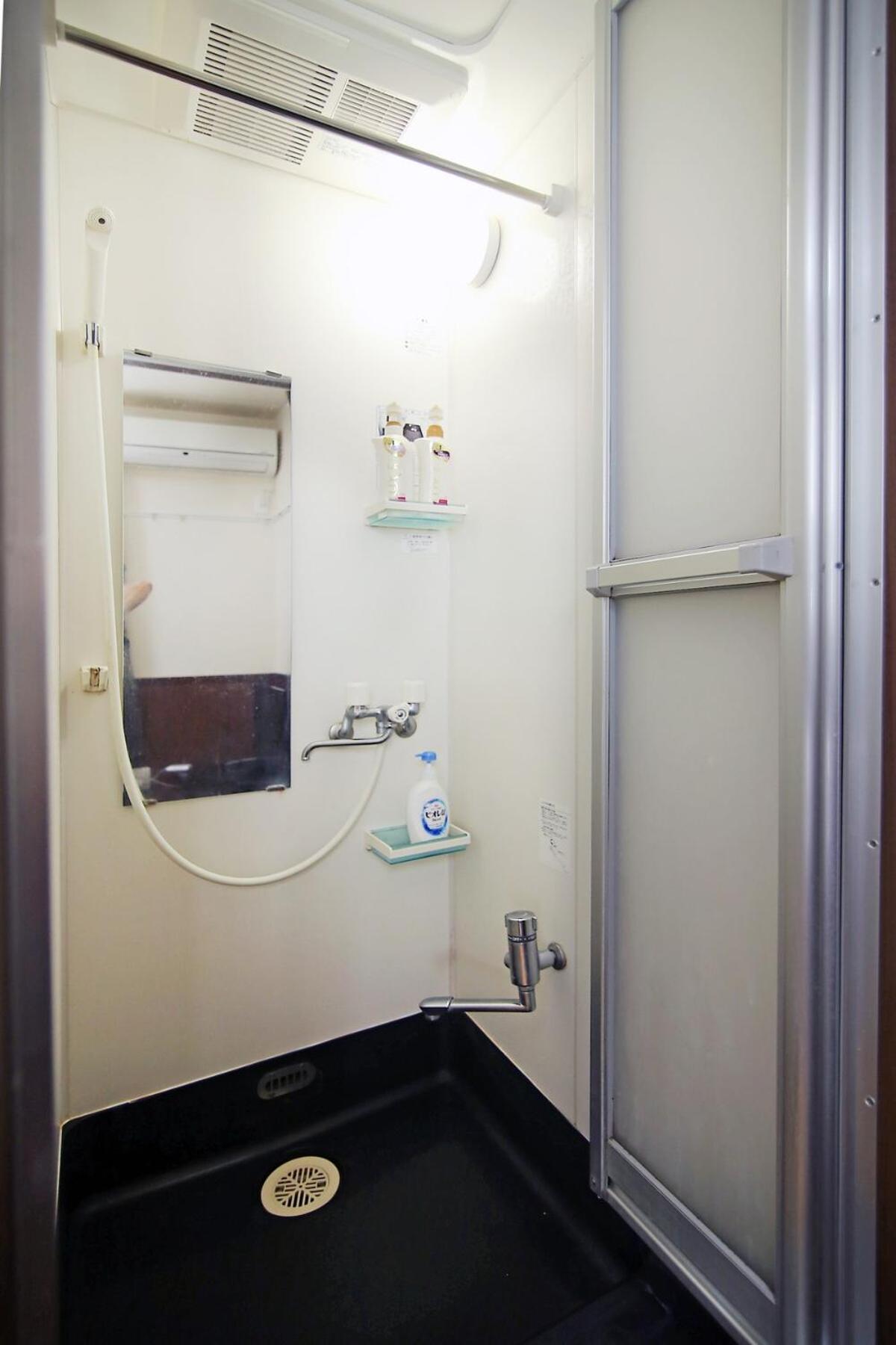 Apartment Shinjuku, Quiet Area, Close To Station, No Stairs, Room101 Tokyo